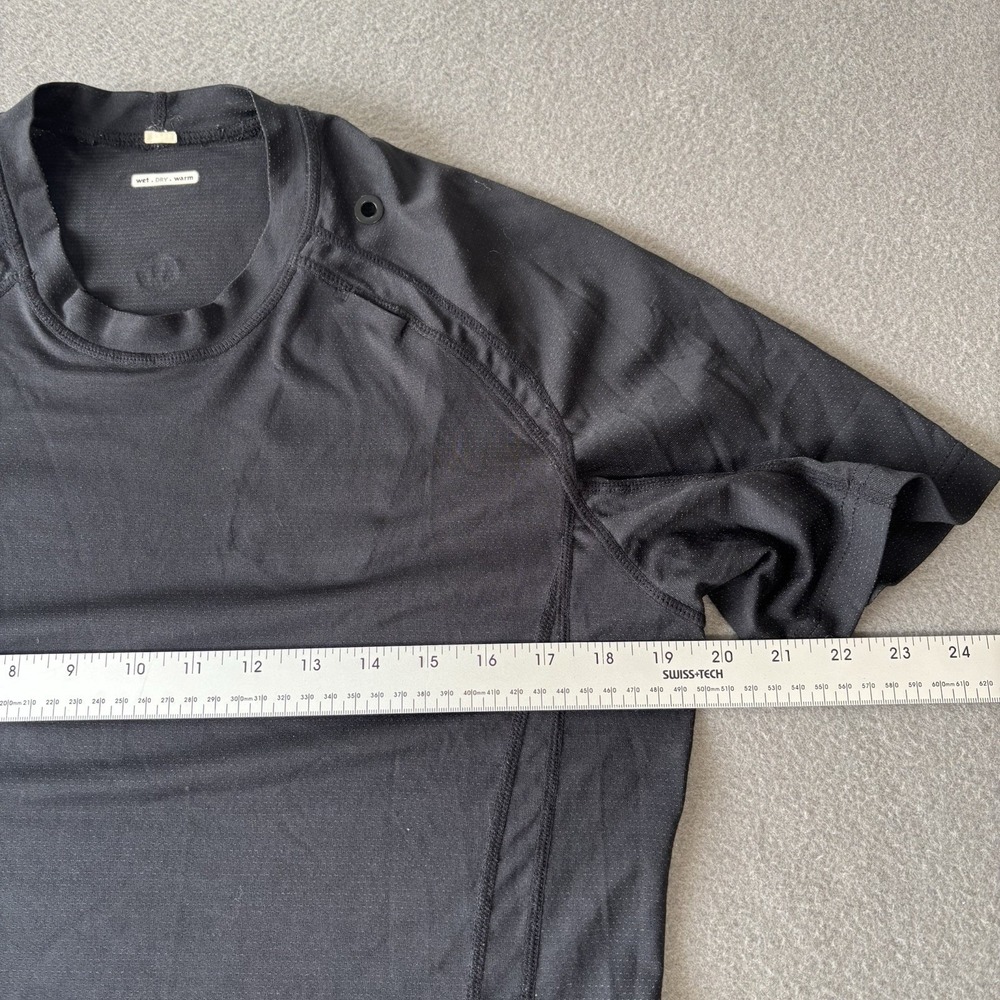 Lululemon Shirt Mens S Black Short Sleeve Athletic Running Training Top Workout - Picture 3 of 8